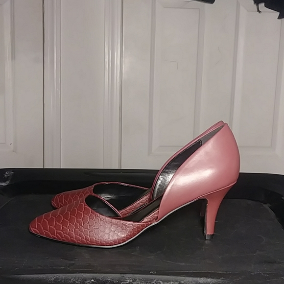 Call It Spring 3" - Picture 3 of 4